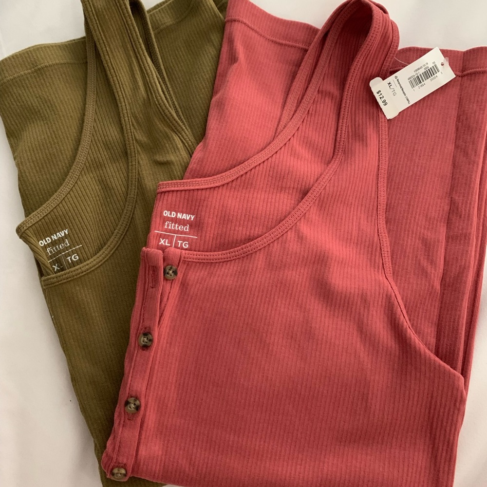 Old Navy tanks
